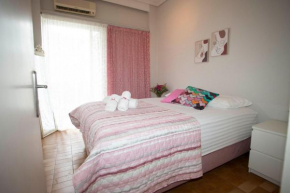 Electra's 2-Bedroom Apt-Convenient Location Patra